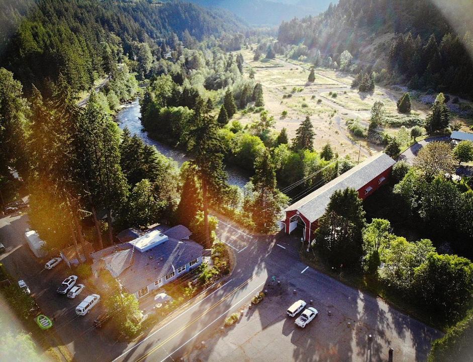 Oakridge Westfir Lodge & Mountain Market المظهر الخارجي الصورة
